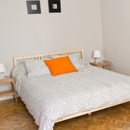 Rent this 7 bed room on Servired in Gran Via de Ferran el Catòlic, 46008 Valencia