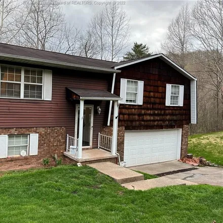 Buy this 4 bed house on 5113 Rainbow Drive in Walnut Valley Park, Kanawha County
