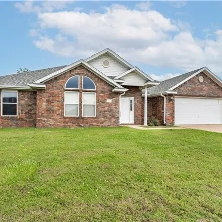 Buy this 3 bed house on 602 Piney Lane in Springdale, AR 72764