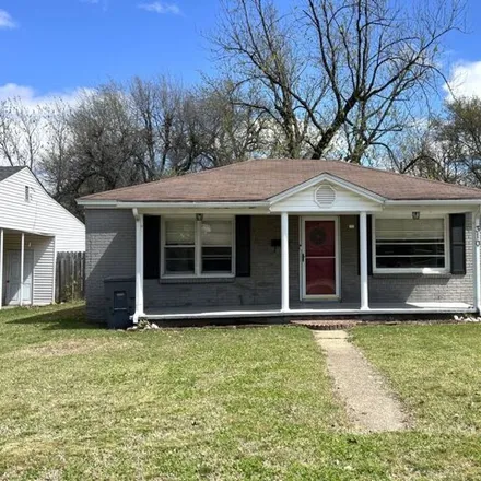 Buy this 2 bed house on 368 Lester Street in Kennett, MO 63857