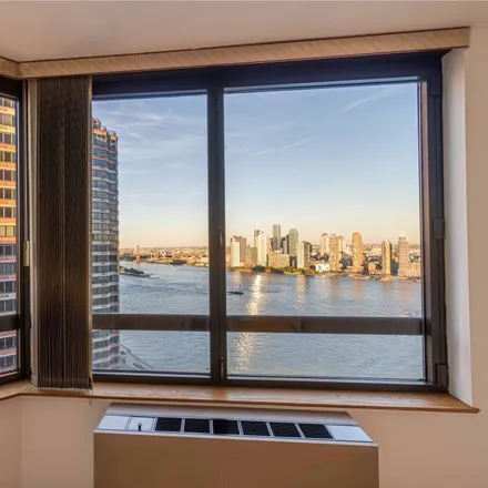 Image 5 - Manhattan Place, East 37th Street, New York, NY 10016, USA - Condo for sale