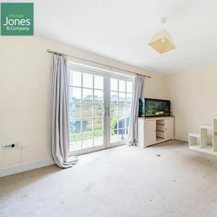 Image 7 - Langdale Mansions, Mill Road, Worthing, BN11 4JJ, United Kingdom - Townhouse for rent