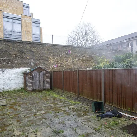Image 4 - Alpha Grove, Millwall, London, E14 8NZ, United Kingdom - Townhouse for rent