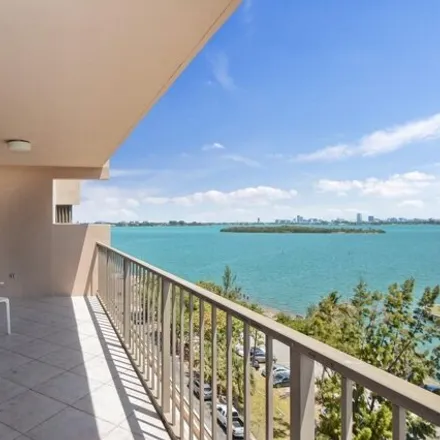 Image 3 - 1601 Northeast 114th Street, Courtly Manor, Miami-Dade County, FL 33181, USA - Condo for sale