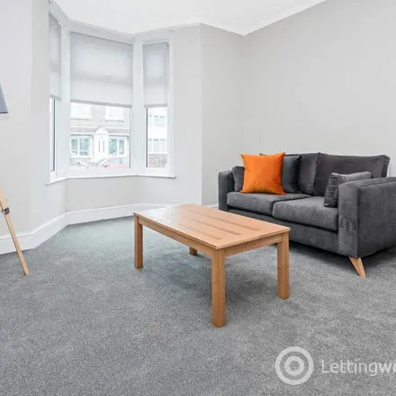 Image 3 - 27 Thicket Road, Bristol, BS16 4LW, United Kingdom - Apartment for rent