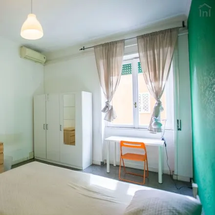 Image 3 - Via Oreste Tommasini - Room for rent