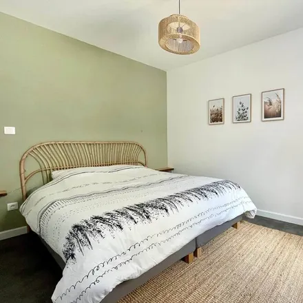 Rent this 2 bed apartment on 83170 Brignoles