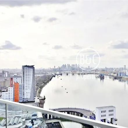 Image 2 - Bell Water Gate, London, SE18 6DN, United Kingdom - Room for rent