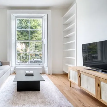 Rent this 2 bed apartment on 22-24 Monmouth Road in London, W2 4UU