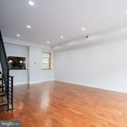 Image 3 - 2656 Martha Street, Philadelphia, PA 19125, USA - House for sale