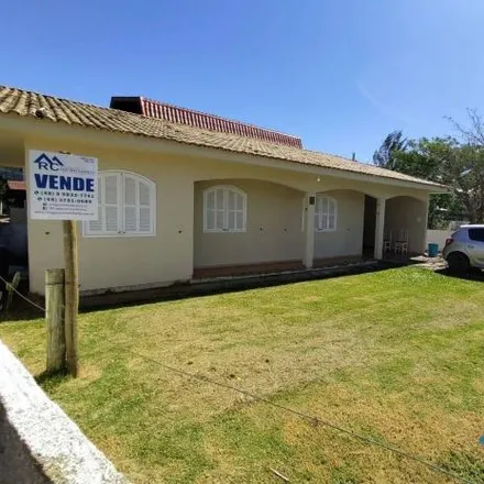 Buy this 2 bed house on Rua Conceição Domingos de Oliveira in Arroio, Imbituba - SC