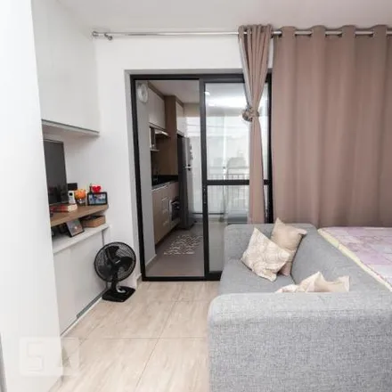Rent this 1 bed apartment on Rua Javaés 415 in Bairro da Luz, São Paulo - SP
