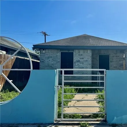 Buy this 2 bed house on 345 North Missouri Avenue in Weslaco, TX 78596