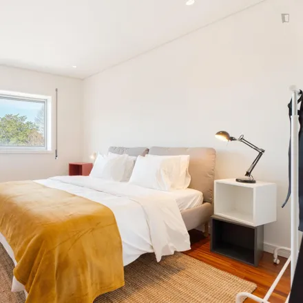 Rent this 2 bed apartment on Tabacaria Jogo D'épocas in Rua Santa Catarina, 4000-447 Porto