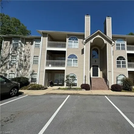 Rent this 2 bed house on unnamed road in Quaker Acres, Greensboro