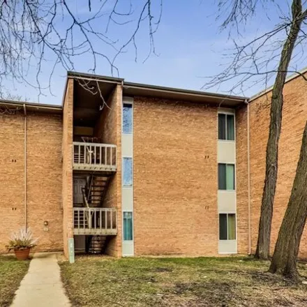 Rent this 2 bed house on 1592 Fairway Drive in Lisle, IL 60532