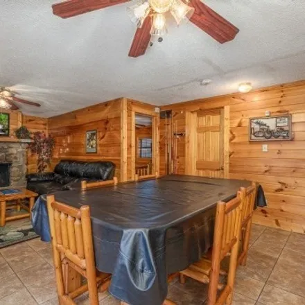 Image 7 - 3041 Engle Town Road, Pigeon Forge, TN 37862, USA - House for sale