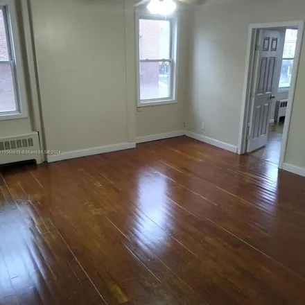 Rent this 2 bed apartment on 470 Wethersfield Avenue in Hartford, CT 06114