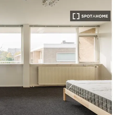 Rent this 6 bed room on Gunterstein 25 in 1081 CH Amsterdam, Netherlands