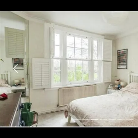Image 3 - Reform Street, London, SW11 5BE, United Kingdom - Apartment for rent