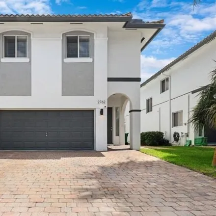 Buy this 3 bed townhouse on Treasure Cove Drive in Avon Park, Dania Beach