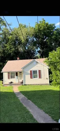Buy this 2 bed house on 132 Atwood Street in Appomattox, VA 24522