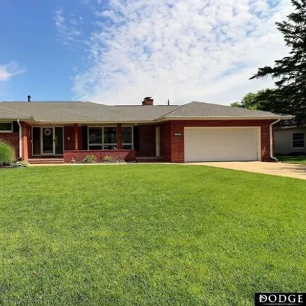 Buy this 3 bed house on 2118 East Phelps Avenue in Fremont, NE 68025