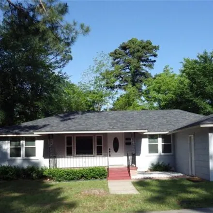 Rent this 3 bed house on 212 Cheek Street in Mineola, TX 75773