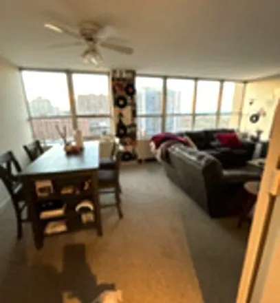 Image 6 - Park Place Tower, 655-665 West Irving Park Road, Chicago, IL 60613, USA - Condo for rent