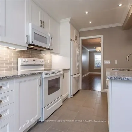 Rent this 4 bed duplex on 243 Ross Lane in Oakville, ON L6H 5Z8