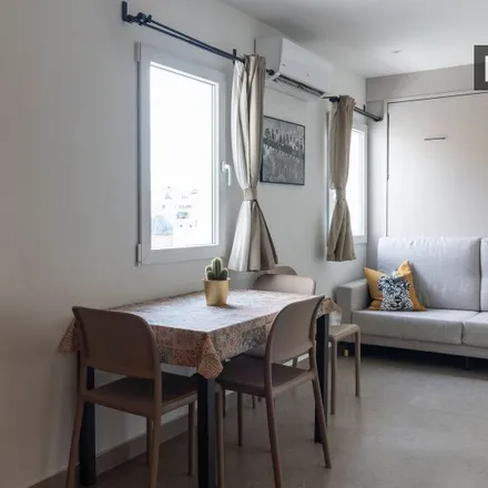 Rent this studio apartment on Falla Plaça de la Reina in Pau i Sant Vicent - Tio Pep, Carrer de Santa Irene