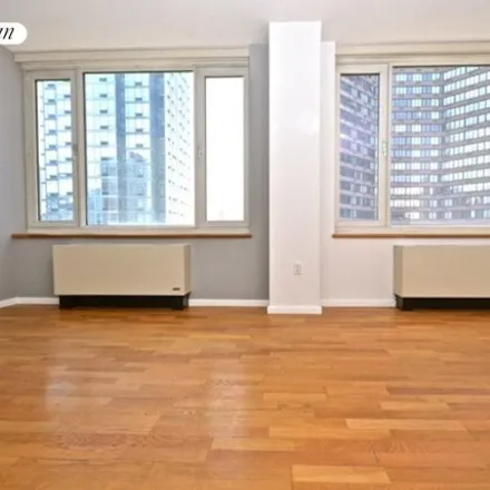 Image 5 - Atelier, 625 West 42nd Street, New York, NY 10036, USA - Condo for rent