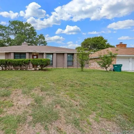 Image 1 - 137 Clear Oak, Universal City, Bexar County, TX 78148, USA - House for sale