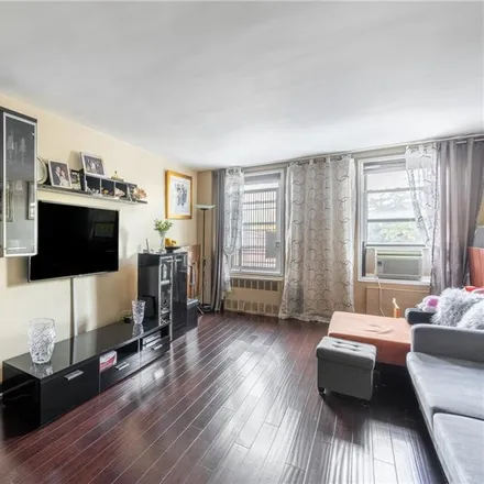 Image 4 - 2020 Avenue V, New York, NY 11229, USA - Condo for sale