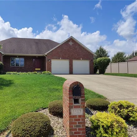Buy this 3 bed house on 1501 Hunters Drive in Greensburg, IN 47240
