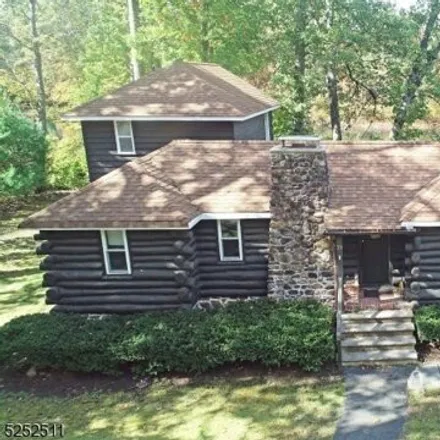 Rent this 3 bed house on 75 Lakewood Drive in Mountain Lakes, Morris County