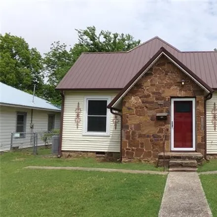 Buy this 2 bed house on 311 South 4th Street in Eufaula, McIntosh County