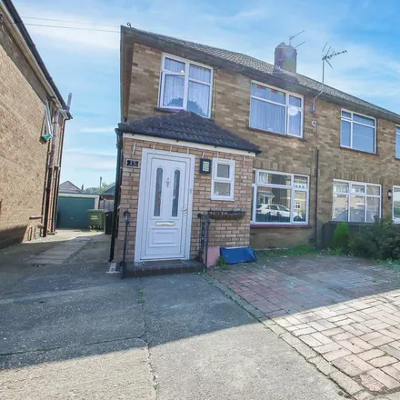 Rent this 4 bed duplex on 43 Crown Road in Tendring, CO15 1AU