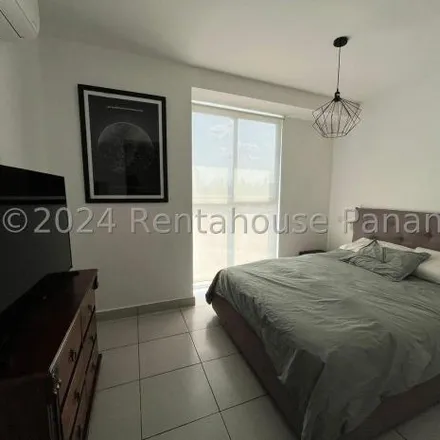 Rent this 2 bed apartment on Calle Los Almendros in 0816, San Francisco