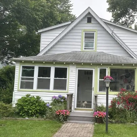 Buy this 4 bed house on 11 Gorton Ave in Old Lyme, Connecticut