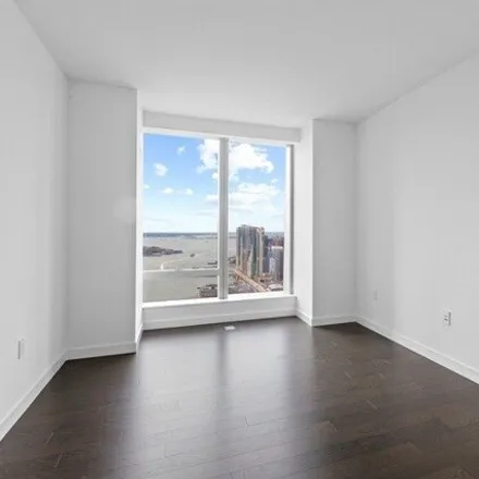 Image 2 - One Manhattan Square, 225 Cherry Street, New York, NY 10002, USA - Apartment for rent