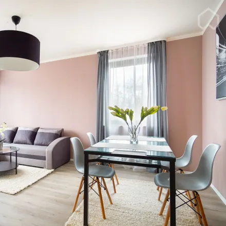 Rent this 2 bed apartment on Heyden-Linden-Straße 1 in 30163 Hanover, Germany