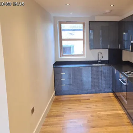 Rent this 1 bed apartment on Vantage Indian Cuisine in 31 High Street South, Dunstable