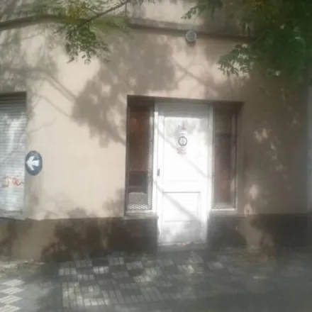 Buy this 2 bed house on Coronel Aguilar 3901 in 1828 Partido de Lanús, Argentina