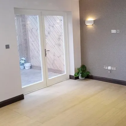 Rent this 2 bed townhouse on Sapori TW1 Italian Café in 144 Heath Road, London
