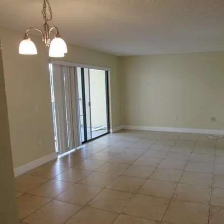 Image 2 - 1545 Lake Crystal Drive, Golden Lakes, Palm Beach County, FL 33411, USA - Condo for rent