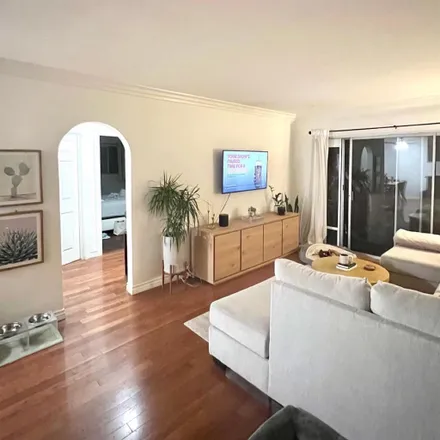 Image 1 - 1487 Ocean Park Boulevard, Santa Monica, CA 90405, USA - Room for rent