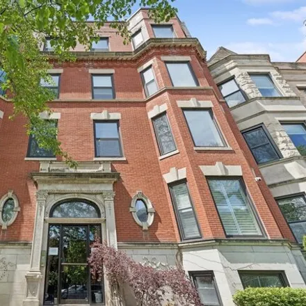Buy this 2 bed condo on 5206-5212 North Winthrop Avenue in Chicago, IL 60640