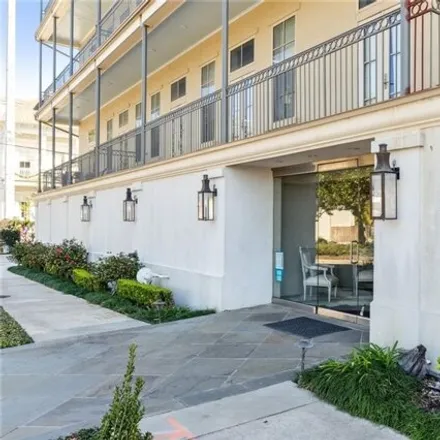 Buy this 2 bed condo on 111 Audubon St Apt 201 in New Orleans, Louisiana
