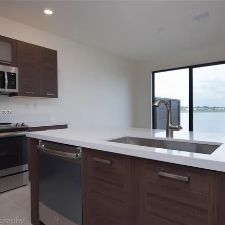 Image 3 - unnamed road, Miami Lakes, FL 33018, USA - Apartment for rent